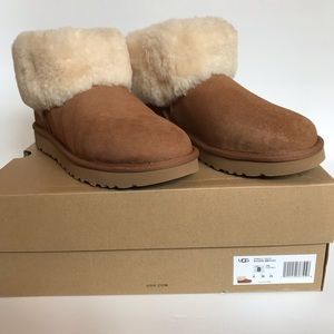 BRAND NEW in box Ugg Women’s Classic Mini Fluff.